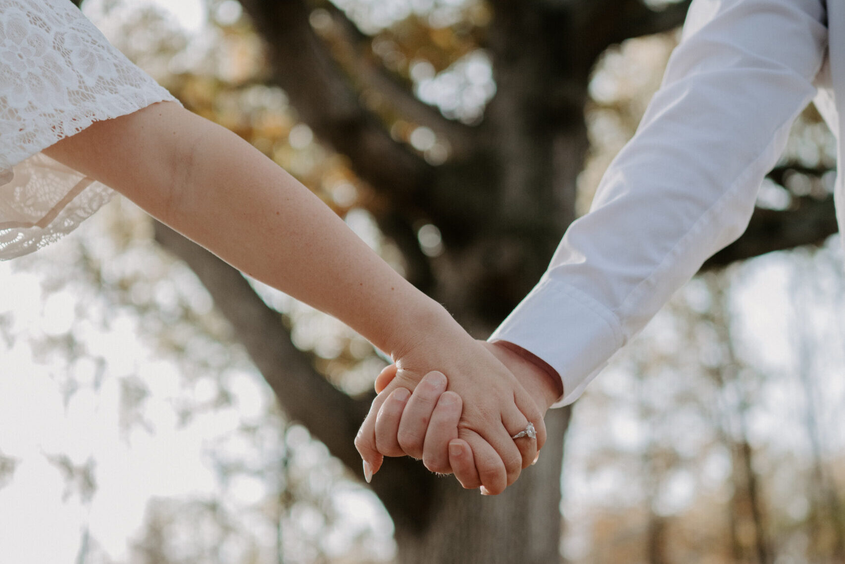 Interior view of the Atrium at Retreat 21 showing comfortable soft seating and modern decor for corporate retreats.