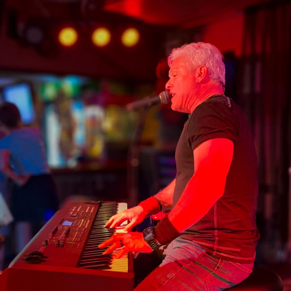 Kenn Kaplan Live Music Opening Weekend at the Taphouse at Retreat 21 in Marysville