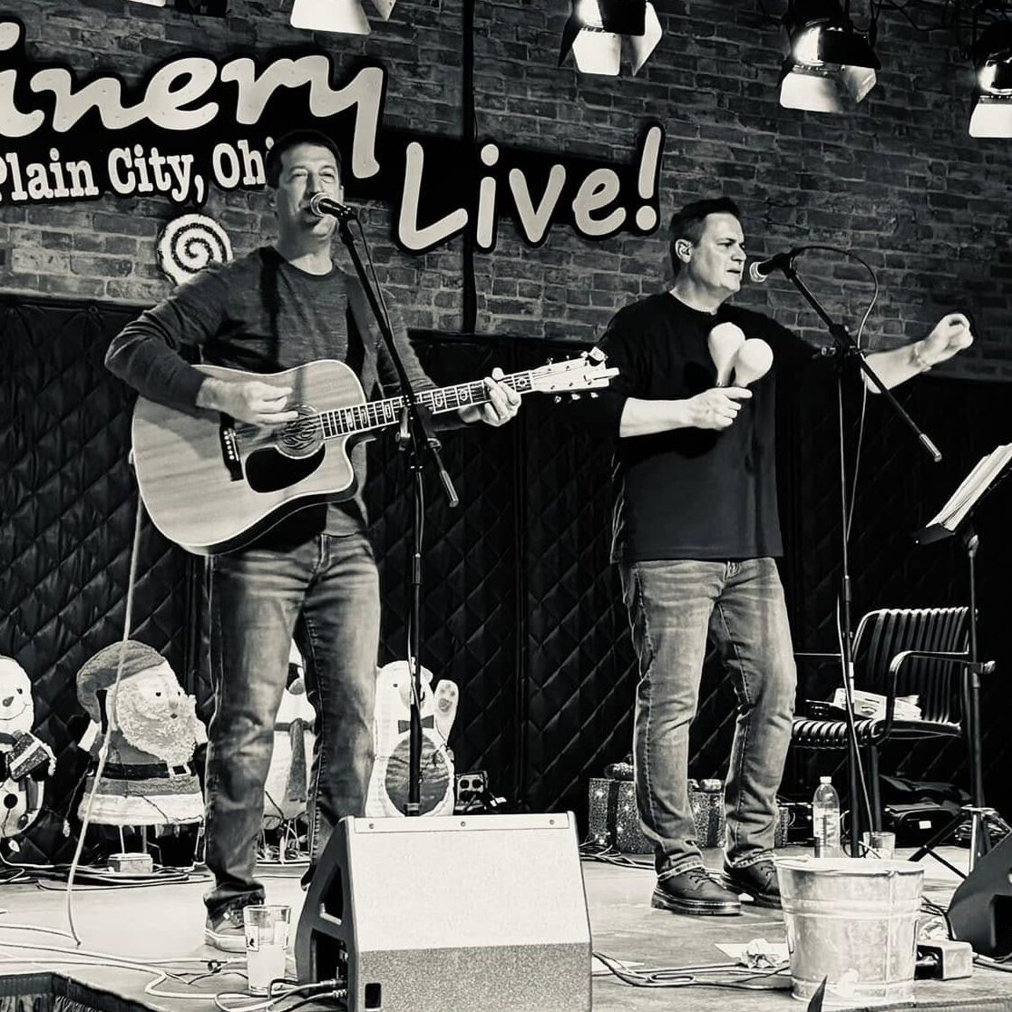 RanlyNixonAcoustic Opening Weekend at the Taphouse at Retreat 21 in Marysville